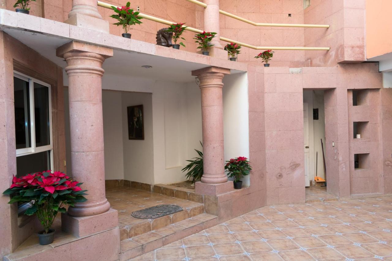 Hotel Alameda Maravatio Екстер'єр фото