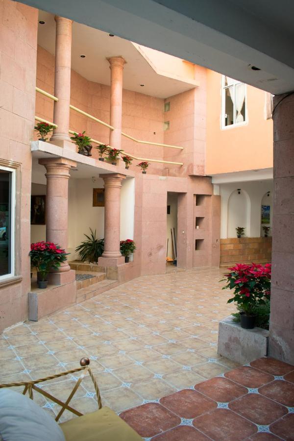 Hotel Alameda Maravatio Екстер'єр фото