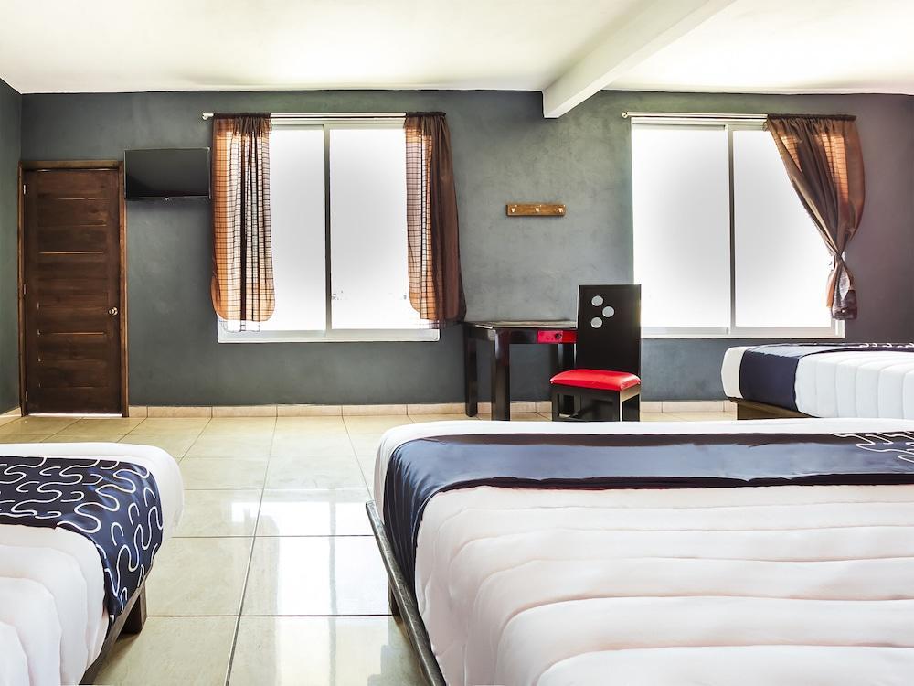 Hotel Alameda Maravatio Екстер'єр фото